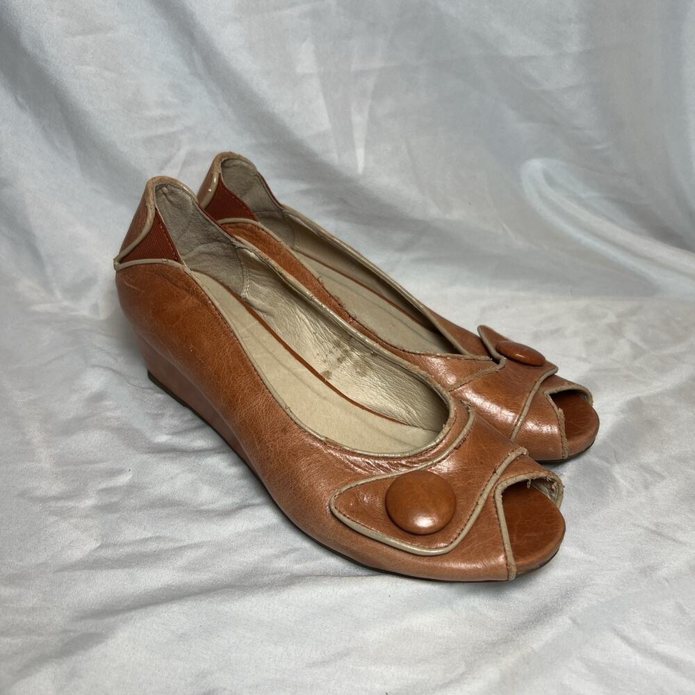 MIZ MOOZ Wedges Womens Size 9 Leather Heel Sandals Orange
